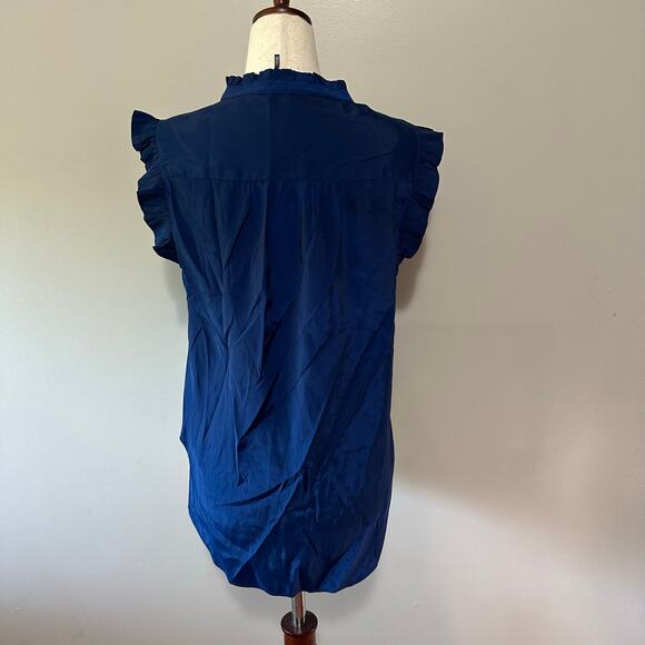 DKNY Women's Sleeveless 1/2 Placket Ruffle Trim Blouse Size M In Navy - Picture 2 of 7